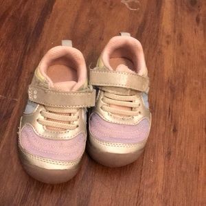 Light up toddler shoes